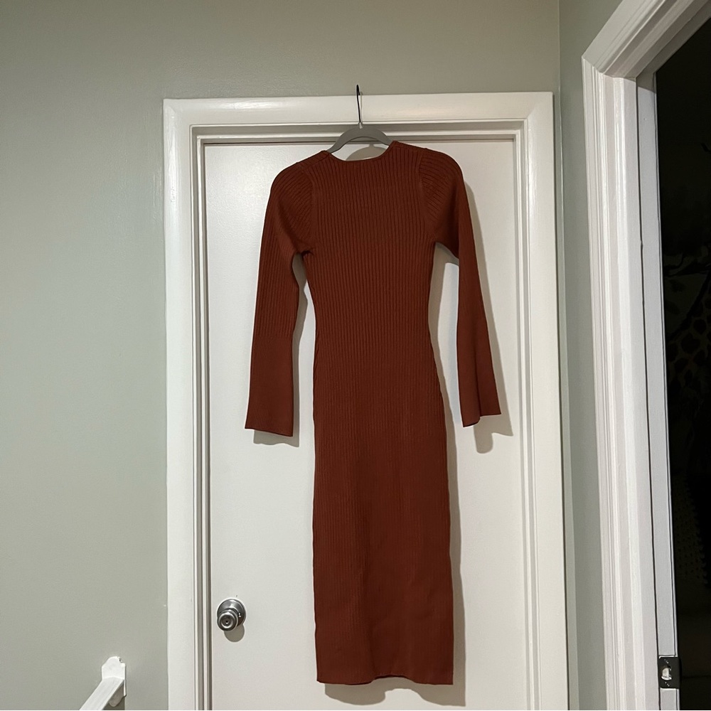 Lulu's Orange Ribbed Midi Dress - Picture 6 of 7